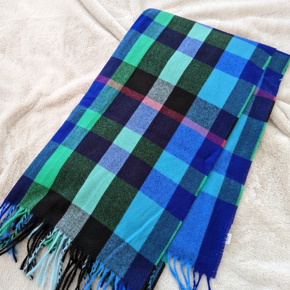 Gap NWOT blue and green plaid scarf. Soft and cozy. Never worn!